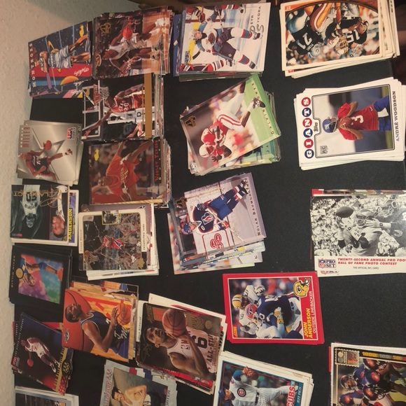 Collectible cards. - Picture 2 of 2